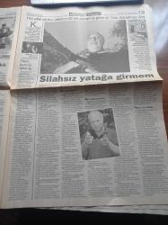 Hürriyet Pazar Gazetesi - 26 Temmuz 1998 - Cengiz Han'ın Torunları Komşuya da Geziye De Atıyla Gidiyor - Dünya Silah Pazarındaki Türk Sarsılmaz Aliş -  İstanbul'a Ait 700 Eser Günışığına Çıkıyor - Türkiye'nin İlk Kadın Doğum Uzmanı De Pakize Tarzi - Hollywood Medyayı Sorguluyor - Ali Poyrazoğlu Amerikan Oyuncuları Laçkalaştırdım - Dodi'nin Babası İddiaları Sürdürüyor - Prenses Diana