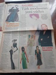 Hürriyet Pazar Gazetesi - 21 Kasım 1998 - Ünlü Fransız Fotoğrafçı Marc Riboud İstanbul'un Portresini Çekiyor - Cinsel Arzu Genlerde - 50'lerden Günümüze Albüm Kapaklarıyla Popüler Müzik Tarihi - Türk Modasının Yeni Yıldızı Arzu Özbakış - 12 Eylülzede Çocuk Kitapları - Bursa'nın Gururu - Pakize Suda - Ayşe Arman - Tarih Boyu At