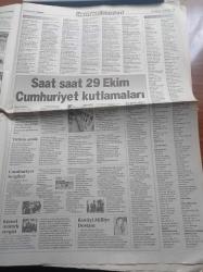 Hürriyet İstanbul Gazetesi - 29 Ekim 1998 - Büyükada'da Sabuncakis Köşkü - Balat'tan Arabesk Dünyasına Son Roman Transfer Gamze Bulut - Cihangir'de Sivil Işıklar - Ebru Gündeş'in Avukat Sevgilisi Ömer Durak - Ahmet Ertegün'ün Konuğu Mick Jagger Bodrum'dan Tekneyle Mavi Yolculuk'a Çıktı - Şarkıcı Alpay - Edirnekapı Şehitliğinden Şehit Olmayanlar Nakledilecek - Türk Dünyasından Operalar Gecesi - Topkapı Sarayın'a Özel Sektör Parası