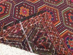 ORJİNAL 100/100 EL YAPIMI HALİ KİLİM DETAYLAR RESIMLERDE MUHTESEM URUN EL YAPIMI  (CD ODA 2 )