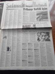 Hürriyet İstanbul Gazetesi - 28 Aralık 1998 - Ömür Biter Yol Bitmez - Yılbaşı Tatili İçin - Nasıl Yolculuk Ediyoruz - Din Adamları Halkın Derdiyle Hemdert Olmalı - İstanbul Müftüsü Necati Tayyar Taş - Mehmet Aslantuğ - Alişan - Mehmet Ali Erbil - Ferhunde Hanımlar - Ali Poyrazoğlu - Televole'de Bu Akşam