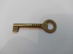 AN3--------ESKİ PİRİNÇ DOLAP ÇEKMECE ANAHTARI