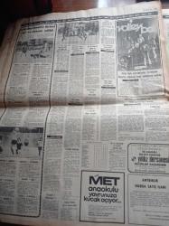 Milliyet Gazetesi - 22 Eylül 1980 - Burhan Felek - Çetin Altan - Bakanlar Açıklandı - Galatasaray'da Bülent Eken'e Geniş Yetkiler Tanındı - Milli Takım İzlanda Maçına Hazırlanıyor - Başbakan Bülend Ulusu - Başbakan Yardımcısı Turgut Özal -  Mehmet Özgüneş - İlter Türkmen - Adalet Bakanı Cevdet Menteş - İlhan Öztrak - Milli Savunma Bakanı Haluk Bayülken