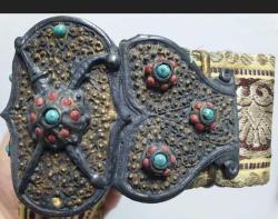 19. yüzyıl Osmanlı bronz ve metal karışımı iki parçalı kemer tokası.