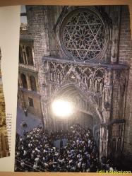 All Valencia : 114 Colour Photographs - Editorial Escudo De Oro - İngilizce Kitap (Tüm Valencia : 114 Renkli Fotoğraf)  Kapakta Hafif  Yıpranma Mevcut