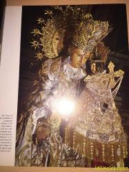 All Valencia : 114 Colour Photographs - Editorial Escudo De Oro - İngilizce Kitap (Tüm Valencia : 114 Renkli Fotoğraf)  Kapakta Hafif  Yıpranma Mevcut