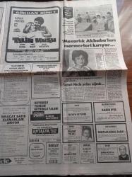 Hürriyet Gazetesi - 18 Ekim 1982 - Köy Çocuğu Yaşar Kemal'in Dayanılmaz Yükselişi - Gökhan Güney - Müşerref Tezcan - Perran Kutman - Müjdat Gezen - Selçuk Yula - Galatasaray Bursaspor'ı Yendi - Banker Kastelli Yargıç Önünde - 186 İdamlı Dev Yol Davası Başlıyor - Milli Güvenlik Konseyi İlk Gezisini Karadeniz Bölgesinde Yapacak - Bülend Ulusu Turgut Özal'a Kızdı