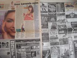 Kelebek Magazin Gazetesi - 27 Mart 2008 - Özge Özberk - Tarık Akan - Mischa Barton - Teoman - Özkan Turgay - Canan Anderson - Deniz Seki - Kutluğ Ataman - Yavuz Seçkin - Başak Sayan - Rauf Denktaş - Malene Mortensen - Merih Akoğlu - Demet Akbaş - Tilda Tezman - Ahu Aysal - Gül Ergi - Serkan Yazıcı - Kubilay Keskin - İclal Aydın - Osman Müftüoğlu - Cengiz Semercioğlu - Mehmet Ali Birand - Emre Aydın - Gülben - Güzin Abla - Nuri Soysal - Manju Pattabhi Jois - Javier Bardem - Penelope Cruz - Kevin Federline - Jodie Foster - Heath Ledger - Amy Winehouse - Julia Roberts - Marcia Gay - Patrick Dempsey fotoğraf ve haberi - Tam Takım Gazete