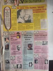 Kelebek Magazin Gazetesi - 13 Mayıs 1974 - Perihan Savaş - İzzet Günay - Barış Manço - Ayten Alpman - Nilüfer - Yıldız Annelerinin Boynu Büküktü! - Şirin'den Sevgilerle - Fare Kapanı Fotoromanı - İsmet Ay - Kerem Yılmazer - Suna Keskin - Meliha Şoray - Türkan Şoray - Nazan Şoray - Leman Coşkuner - Filiz Akın - Nurseli Coşkuner - Roger Moore - Tony Curtis - Ediz Hun - Bu Gece 1940 Yılında Oscar Kazanan Filmi İzleyeceğiz fotoğraf ve haberi - Tam Takım Gazete - Gazetede Kısmi Yırtıklar Mevcuttur