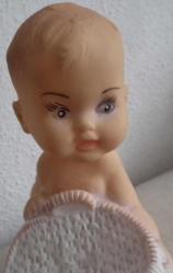PLASTİK EGE OTURAN OYUNCAK BEBEK BOY 15 CM