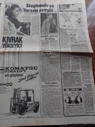Hürriyet Gazetesi - 20 Mart 1986 - Merhum Nihat Erim'in Anıları 12 Mart Günleri Yazı Dizisi - Şike İddiası Büyüyor - Kumarhaneler Spor İçin Çalışacak - Beşiktaş Elendi - Sakıp Sabancı - Uyuşturucu Mafia'sının Perde Arkasındaki Destekçileri Belirlendi - Sovyetler'in ABD'ye Verdiği Karadeniz Notasından Sonra Boğazlarda Baş Ağrısı - Cezaevlerinde Tahliyeden Önce Buruk Veda Yaşandı - Turgut Özal'ın Bağdat Çantası Kabarık