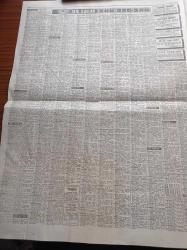 Hürriyet Gazetesi - 3 Şubat 1972 - Kasım Gülek Kuveyt'te Neler Gördüm Yazı Dizisi - Yeni Emniyet Müdürü Nihat Aslantürk Makam Odasını Stil Eşyayla Donattı - Ayfer Feray Tiyatrosu - 35 Bin Polisin Fazla Mesai İçin Açtığı Davayı Danıştay Reddetti - Devlet Bakanı Ali İhsan Göğüş'ün Akrabasının Otosu Çalınınca İstanbul Polisi Seferber Oldu