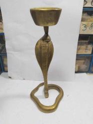 KOBRA YILANI PİRİNÇ ŞAMDAN