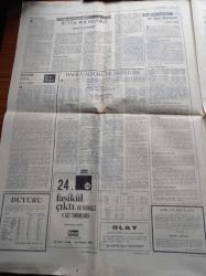 Cumhuriyet Gazetesi - 4 Mart 1974 - Şevket Süreyya Aydemir -  Fikret Otyam - Erdal Öz Yaralısın - Fenerbahçe Galatasaray Karşısında Oynadı Ve Kazandı - Ömer Besim Krosu'nu Hikmet Şen Kazandı - Türk Hava Yollarının Dev Jeti Paris'te Düştü 347 Ölü Var - Kazada Ölen Türkler - Yolcuların Cesetleri Ağaçta Sallanıyordu - Adalet Komisyonu Başkanı Yalçın Oğuz - Kaptan Pilot Nejat Berköz - Cezaevinde Açlık Grevine Hükümlüler Katıldı