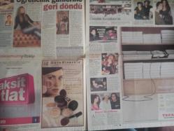 Kelebek Magazin Gazetesi - 30 Aralık 2005 - Şahnaz Çakıralp - Tayfun Güneyer - 5 Dakikası 500 Bin Dolar - Mehmet Ali Erbil - Petek Dinçöz - Hande Subaşı - Burhan Öçal - Nur Gümüşdoğrayan - Betül Demir - Aslı Üstünkaya - Kubilay Keskin - Ebru Çapa - Ebru Güzel - Amanda - Gökhan Özen - Didem Erol - Veli Çelik - Fadik Sevin Atasoy - Mustafa Altıoklar - Abdullah Oğyz - Çiğdem KAyalı - Sinan Akın - Alpay Başaran - Verda Penso - Ceylan Saner - Pelin Süzen - Deniz Akkaya - Bilge Kara-  Özge Ulusoy - Sedef Avcı - Cengiz Semercioğlu - Suzanne Vega - Emma Shaplin - Erol Kışlaloğlu - Keira Knightley - Jane Austen - Nicky Hilton - Ayşe Hatun Önal - Seda Sayan - Nihat Doğan - Erdoğan Baykal - Sahrap Soysal - Güzin Abla - Yasemin Boran - Evime Ne Alsam - Onur Baştürk - Beril Saygı - Deniz Akkaya fotoğraf ve haberi - Tam Takım Gazete