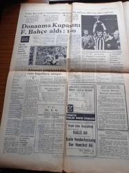 Cumhuriyet Gazetesi - 29 Temmuz 1974 - Şevket Süreyya Aydemir - Füruzan 47'liler - Oktay Akbal - İlhan Selçuk - Donanma Kupasını Fenerbahçe Aldı - İsmail Kurt Kıbrıs Destanını Yazdı - Makarios Kaçarken Allah Bizi Kurtarsın Diye Mırıldanıyordu -  Bülent Ecevit Kıbrıs'da Güvenlik İstiyoruz - Amerika Bülent Ecevit İle Karamanlis'in Görüşmeleri Önerdi - Muhsin Batur