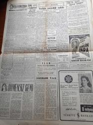 Cumhuriyet Gazetesi - 29 Mayıs 1960 - Milli Birlik Komitesinin Dün Verdiği Karar - Tarafsız Şahsiyetlerden Bir Kabine Kuruldu Orgeneral Cemal Gürsel Başbakan Oldu - Adnan Menderes'in Başbakan Olduğu Son Gece Ve Yakalanışı - Ankara'da Halk Dün Ordu Lehinde büyük Tezahürat Yaptı - Yeni Kabinede 3 Asker 14 Sivil Var - Celal Bayar - İsmet İnönü'nün Teşkilata Tamimi - Sabık Devlet Adamları Dünü Nasıl Geçirdiler