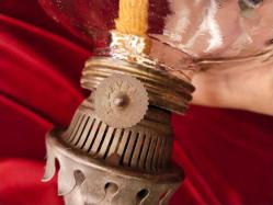 GAZYAĞI LAMBASI 1950 Lİ YILLAR.KUSURSUZ TAM BİR KOLEKSİYON PARÇASI 670