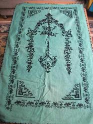 ETAMİN ÜZERİNE KANAVİÇE İŞLEMELİ - SECCADE