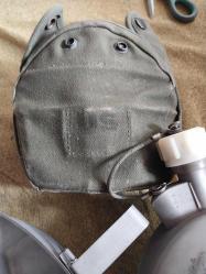 MATARA,  US AMERİKAN ASKERİ DAMGALI, YAZILI  SU MATARASI VE YEMEK KABI İLE,  ORİJİNAL DAMGALI KILIFI İLE KOLEKSİYONLUK,  KONDÜSYONU ÇOK İYİ BİR ÜRÜN..25x19 cm.