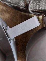 MATARA,  US AMERİKAN ASKERİ DAMGALI, YAZILI  SU MATARASI VE YEMEK KABI İLE,  ORİJİNAL DAMGALI KILIFI İLE KOLEKSİYONLUK,  KONDÜSYONU ÇOK İYİ BİR ÜRÜN..25x19 cm.