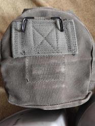 MATARA,  US AMERİKAN ASKERİ DAMGALI, YAZILI  SU MATARASI VE YEMEK KABI İLE,  ORİJİNAL DAMGALI KILIFI İLE KOLEKSİYONLUK,  KONDÜSYONU ÇOK İYİ BİR ÜRÜN..25x19 cm.