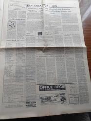 Cumhuriyet Gazetesi - 25 Şubat 1974 - Kurucusu Yunus Nadi - Şevket Süreyya Aydemir - Oktay Akbal - Abdülcanbaz - Turhan Selçuk - Dolmabahçede Gol Yerine Yağmur Vardı - Fenerbahçe'de Başkan Emin Cankurtaran Oldu - Süleyman Demirel CHP MSP Koalisyonu İstikrarsız - İnce Memet Romanında Sözü Geçen Kan Davası Alevlendi - Erdal Öz Yaralısın - DİSK - Bülent Ecevit Zamların Bugün Açıklanacağını Söyledi