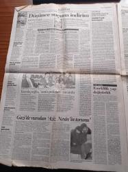 Cumhuriyet Gazetesi - 5 Nisan 1995 - Kurucusu Yunus Nadi - İlhan Selçuk - Ahmet Taner Kışlalı - Aleviler Ne İstiyor -  Türkiye Güzeli Demet Şener - Balata Kulübü Yöneticisi Ateş Ünal Erzen Kumarbazlar Takımdan Gidecek - Kıbrıs Rum Hentbol Takımı İstanbul'da Kampa Girdi - CHP Genel Başkanı Hikmet Çetin 5 Nisan'ı Aklamadı - Tansu Çiller Batı'yı Suçladı - Cumhurbaşkanı Süleyman Demirel'le Latin Amerika'da - Kayıp Ailelerine Dayak