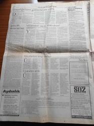 Cumhuriyet Gazetesi - 8 Nisan 1995 - Kurucusu Yunus Nadi - Muzaffer İlhan Erdost - Ataol Behramoğlu - Toktamış Ateş - İlhan Selçuk - Edip Akbayram - Beşiktaş Kulübü Başkanı 400 Milyar Arıyor - Uche - Korsan Maç Yayını - Gazi Mahallesi Olayları - Kuzey Irak'ta Geriye Sayım - ÖSS'ye Bir Gün Kaldı - Aziz Nesin'e Sıkı Koruma - Gümrük Birliği Tehlikeye Girdi - Tansu Çiller - Erdal İnönü