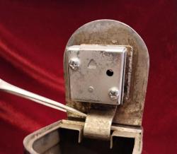 İŞ BANKASI KUMBARASI;1950 Lİ YILLARIN KUMBARASI.SERİ NUMARALI VE AY YILDIZ İSTANBUL DAMGALI 846