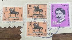Mektup Zarfından Kesilmiş  / Postadan Geçmiş Dörtlü Pul Filateli -  Damgalı - KEMALETTİN MİMAROĞLU, 60 KURUŞ / ATLI ATATÜRK İZMİR, 10 KURUŞ - Türkiye Cumhuriyeti