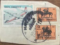 Mektup Zarfından Kesilmiş  / Postadan Geçmiş Üçlü Pul Filateli -  Damgalı - ATLI ATATÜRK İZMİR, 10 KURUŞ  / UÇAK, 60 KURUŞ - Türkiye Cumhuriyeti