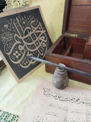 Hattat Sandığı. Fiyat sadece Sandığın fiyatıdır..