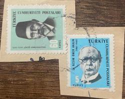 Mektup Zarfından Kesilmiş  / Postadan Geçmiş İkili Pul Filateli -  Damgalı -  ABDURRAHMAN ŞEREF, 60 KURUŞ / DR. ÖMER BESİM AKALIN, 5 KURUŞ / - Türkiye Cumhuriyeti