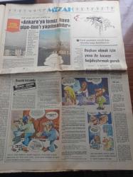 Milliyet Gazetesi - 8 Aralık 1977 - Sami Kohen - Burhan Felek - Fenerbahçe Bolu İle Berabere Kaldı - UEFA Kupasında Çeyrek Finalistler Belli Oldu - Kaçırılan Kıbrıslı İki Öğrenciden Biri Öldürüldü - Süleyman Demirel Sorunlar Karşısında Yılmayız - NATO Savunma Konseyi Ambargonun Kaldırılmasını İstedi