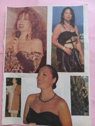 Türkan Şoray ve kızı Yağmur Ünal-Cihan Ünal  Çeşitli Gazete Dergi ve Haber Sayfalarından kesilmiş 18 adet fotoğraflı 20*30cm ebadında arkalı önlü boş kağıda yapıştırılmıştır.