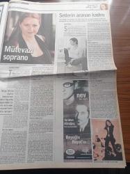 Radikal İki Gazetesi - 10 Kasım 2002 - Seçimden Galip Çıkan Adalet Ve Kalkınma Partisi Başkanı Recep Tayyip Erdoğan - Tesettürlü Savarona - Paulo Coelho - Mütevazı Soprano Otilya Maria Aydın - Duman Türk Rock'ının Genç Grubu - Fuat Keyman - Tanıl Bora -Lale Müldür - Elif Şafak - Deniz Baykal