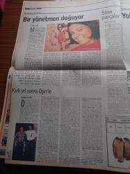 Radikal İki Gazetesi - 20 Ekim 2002 -  Bir Yönetmen Doğuyor Belmin Söylemez Fotoğrafı - Dalgalar Filmi Milano Film Festivalinde Mansiyona Ödülü Aldı - Üniversiteli Eşcinseller - DEHAP Barajı Aşarsa Otuza Yakın Kadın Meclis'e Girecek - Derya Tuna Ve Basın - İbrahim Tatlıses - Beck'in Ayrılık Acısı - Ekşi Sözlük'ün Kitabı Da Yazıldı - Yıldırım Türker - Ahmet İnsel - Lale Müldür-