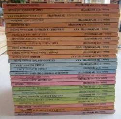 YENİ YÜZYIL KİTAPLIĞI Cep Üniversitesi: Kitabın Tarihi, Alevilik Bektaşilik,  Tasavvuf ve Tarikatlar, Siyasal Rejimler, Seçim Sistemleri, Toplumsal Sınıflar, İnsan Hakları, AGİK, Feminizm, Kadın Hakları, Astroloji, Akupunktur, Korku, Zeka, Sinema Tarihi, Çağdaş İslam, Gençlik, Şiddet, Türkiye'de Anayasalar, Bireysel Yatırım Araçları, Pazarlama Stratejileri, Güneş Enerjisi, 1994 Ekonomisi, Döviz Kurları, Doğrudan Pazarlama, Ağrılar, Çevre Hakkı,  İletişim, Ortak Pazar [29 ADET]