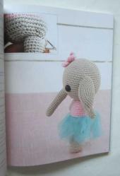 Amigurumi Oyuncaklar - Yetenekli Tasarımcılardan Tığ İşi Oyuncak Koleksiyonu / 23 Tığ İşi Oyuncak