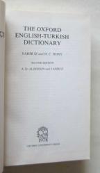 The Oxford English - Turkish Dictionary / İngilizce - Türkçe Sözlük