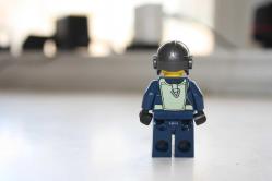 ORJİNAL LEGO FİGÜR OYUNCAK  DETAYLAR RESIMLERDE (CD ODA KUTU