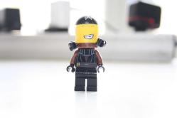 ORJİNAL LEGO FİGÜR OYUNCAK  DETAYLAR RESIMLERDE (CD ODA KUTU