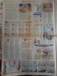 Kelebek Magazin Gazetesi - 21 Temmuz 1998 - Sağlıklı Beslenmeyle Stresi Yenin - Sırttaki Sır - Barış Manço - Süleyman Demirel - 40 Yıllık Emeğin Ödülü - Zarif Dekolte - Derin Kesin - Dantel Şıklığı - Kemal Günay - Çocuklar İlgi İstiyor - Tekin Aral - Çarkı Hüsam - Demirel'den Tavuk Tesisi - Ünlüler Tatilde - Gündüz Tezmen - Güngörmüşler (Kavanagh) - Fatoş (Chic Young) - Dedektif Nik - Bizimkiler (Ersin Burak) Çizgi Romanları - Tüzmen - Şirin Alışverişte - NewYrok muhabirimiz İstanbul'da Evlendi - 40 Yıllık Emeğin Ödülü - Problem Çocuk - Selim Akçin - Silahlı Sivil Kuvveler - Ankara'da Gündem - Lüks Haberler fotoğraf ve haberi - Tam Takım Gazete