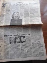 Cumhuriyet Gazetesi - 11 Şubat 1995 - Kurucusu Yunus Nadi - İlhan Selçuk - Toktamış Ateş - Yıldırım Aktuna'dan Yaşar Kemal'e Destek - Umutlar 24 Milyarlık Loto'ya kaldı - Cine 5 İle 3 Büyükler Arasında Tek Tip Anlaşması - Et Balık Kurumu Yağmasına Dur - Bayram Meral Hak İş Yağmadan Payını Alacaktı - Sanatçılardan Onur Savaşımı - Tomris Uyar - Orhan Alkaya - Ümit Kıvanç - Murathan Mungan - Türkiye'den Irak'a Üç Önemli Mesaj