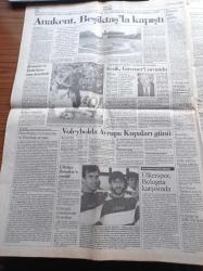 Cumhuriyet Gazetesi - 11 Ocak 1995 - Kurucusu Yunus Nadi - İlhan Selçuk - Ahmet Taner Kışlalı - Bedrettin Dalan Döneminden Bu Yana Yapımı Süren Akatlar'daki Beşiktaş Tesisi Mahkemelik - Rıdvan Dilmen - Feyyaz Uçar - Alevilerden Güner Ümit'e Protesto - Interstar'a Saldırı - Başbakan Tansu Çiller Nevruz Bayram Olacak - Ruslar Doğan Güreş'i Şikayet Etti - Onat Kutlar'ın Durumu Ciddiyetini Koruyor - Sivas Davası İçin Faks Zinciri - Rusya Grozni'ye Yeniden Saldırdı - Temiz Eller Operasyonu Savcısı Di Pietro Türkiye'ye Geliyor