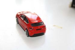 majorette DS4   OYUNCAK ARABA KOLLESKİYON (( DELİKLİ RAF KUTU