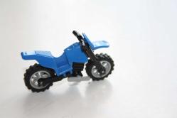 ORJİNAL LEGO FİGÜR MOTORSİKLET     DETAYLAR RESIMLERDE (DELİKLİ RAF KUTU