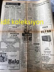 KIBRIS HALKIN SESİ GAZETESİ YEREL TAŞRA BASINI  ---11 Ocak 1969 Yıl :27 Sayı :8304--Peşin hükümlerle verilen beyanatlar  çok zararlıdır--Cevdet Sunay Yabancı Misyon Şeflerine Hitaben Bir Konuşma Yaptı --Önemli  İfşaat Dubçek  Moskova 'da Zehirlenmiş --Tafall ve Martola Türk Liderleriyle Görüştü ---Sovyet  Teklifi Kabul Edildi --Dünya üzerindeki  roketlerin  en büyüğü en  hızlısı ve güçlüsü --Ebeveynlerin  çocukların  başarılarındaki rolü --Lübnan da yaşayan Türkler  iade ediliyor --Müzik  Köşesi :Cem Karaca Fazla İnanmıyor --Makarios Yönetimi  Yanlış Yoldadır -- San Remo Müzik Festivaline Katılmak için  Ajda Pekkan Beste Arıyor --John Lennon  Resimlerini  Sergileyecek -Safiye Ayla Sahneye Şeffaf  Elbise ile Çıktı --Yeni  bir folk  şarkıcısı :John Mayall --Lefkoşa Türk Kız Lisesinde Spor Faaliyetleri --Beograd 'in karşısına ,Beşiktaş galibiyeti  ile çıkmak istiyoruz --