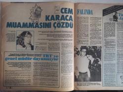 TV'DE 7 Gün Haftalık Aktüalite Sinema Tiyatro Müzik ve Magazin Dergisi - 11 Haziran 1979 - Cem Karaca - Boğaziçi Şampuan ve Saç Kremi Reklamı - Görün Bakın Ne Haldeyiz - Mustafa Aydın - Cemal Çolak - Şimdi de Türkan Şoray TV Reklamlarında - Hikmet Ferudun Es - Barbaros Aykol - Cengiz Taşer - Güneş Tecelli - Cem Karaca Muammasını Çözdü - İsmail Cem - Şaban Karataş - Yukarıdakiler Aşağıdakiler - Perran Kutman - Tele Program - TV Bulmaca - Eski Dostlar Aramızda - T Shirt'de Desen Şöleni -Seyyal Taner fotoğraflı,Bilfar Holding’in ürettiği, “Aqua Velva Parfüm Reklamı fotoğraf ve haberi - Dergi Tam Değildir Sadece